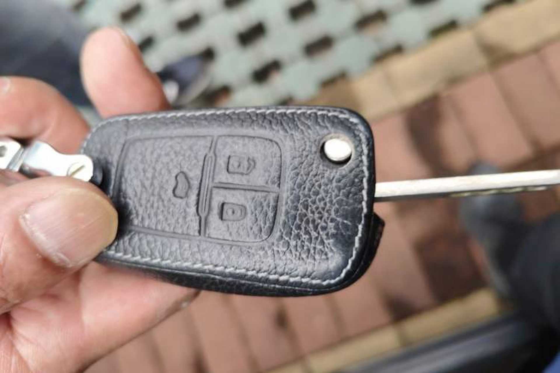 Used Chevrolet Cruze 2011 1.8L SX Automatic Transmission Vehicle Key