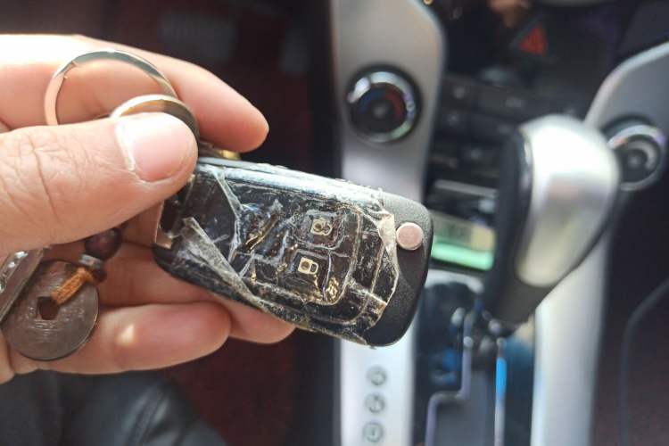 Used Chevrolet Cruze 2011 1.8L SX Automatic Transmission Vehicle Key