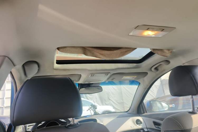 Used Chevrolet Cruze 2011 1.6T SE MT Headliner