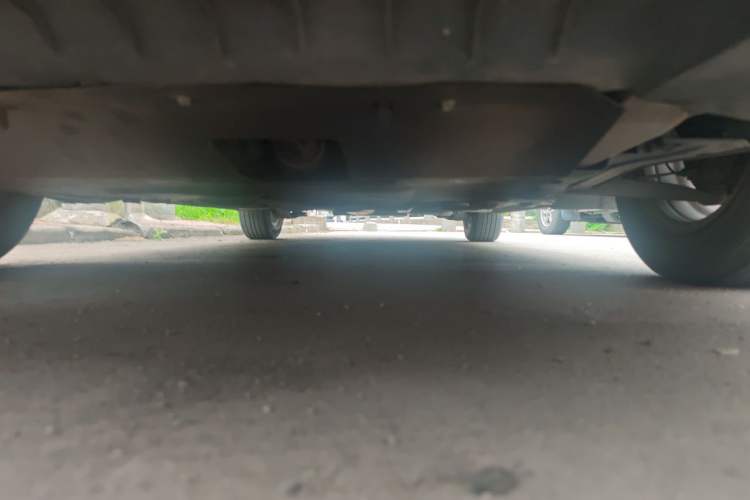 Used Chevrolet Cruze 2011 1.6L SL MT Chassis Front