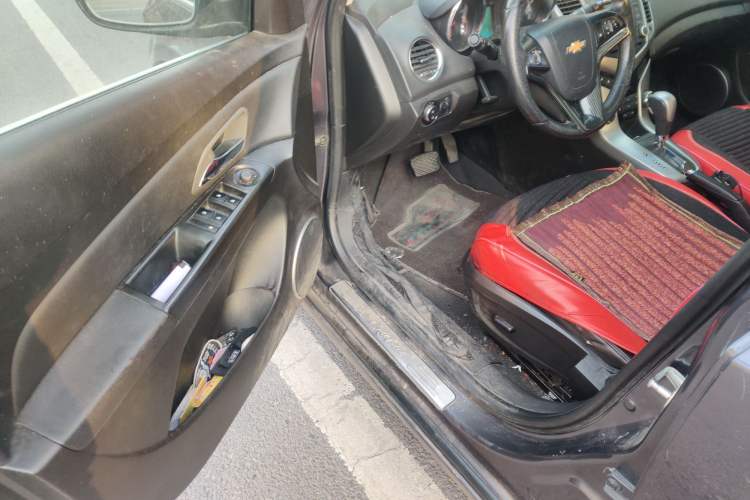 Used Chevrolet Cruze 2011 1.8L SX Automatic Transmission Driver Seat