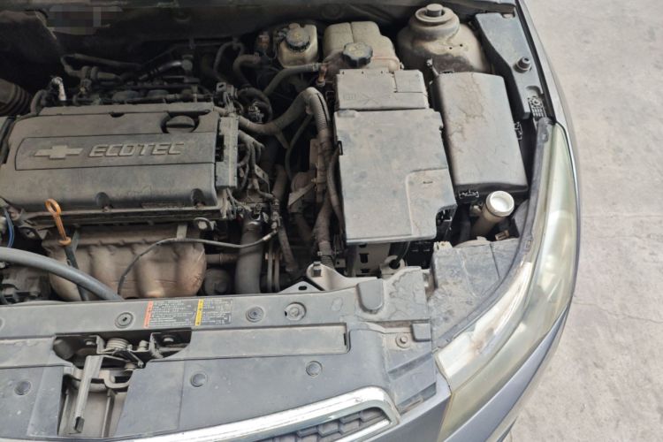 Used Chevrolet Cruze 2011 1.8L SE Automatic Engine Bay Left