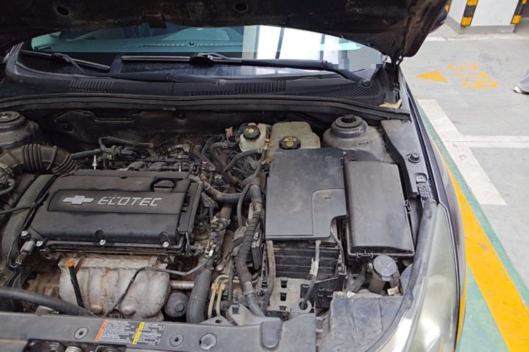 Used Chevrolet Cruze 2011 1.8L SE Automatic Engine Bay Left