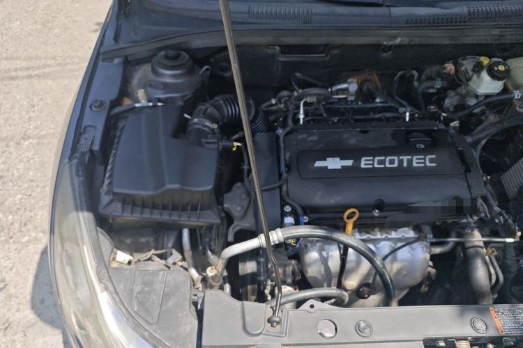 Used Chevrolet Cruze 2011 1.8L SE Automatic Engine Bay Right