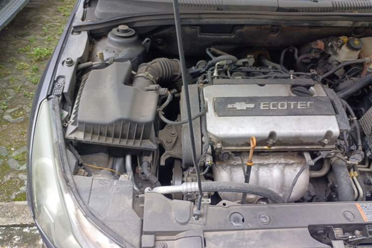 Used Chevrolet Cruze 2011 1.8L SE Automatic Engine Bay Right