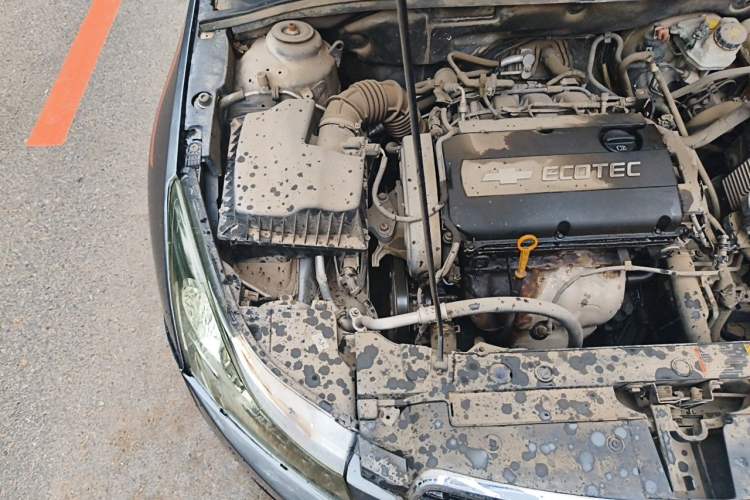 Used Chevrolet Cruze 2011 1.8L SE Automatic Engine Bay Right