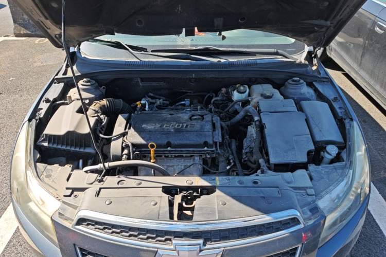Used Chevrolet Cruze 2011 1.8L SE Automatic Engine Bay