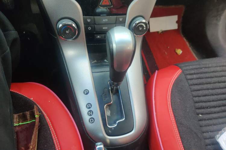 Used Chevrolet Cruze 2011 1.8L SX Automatic Transmission Gear Lever