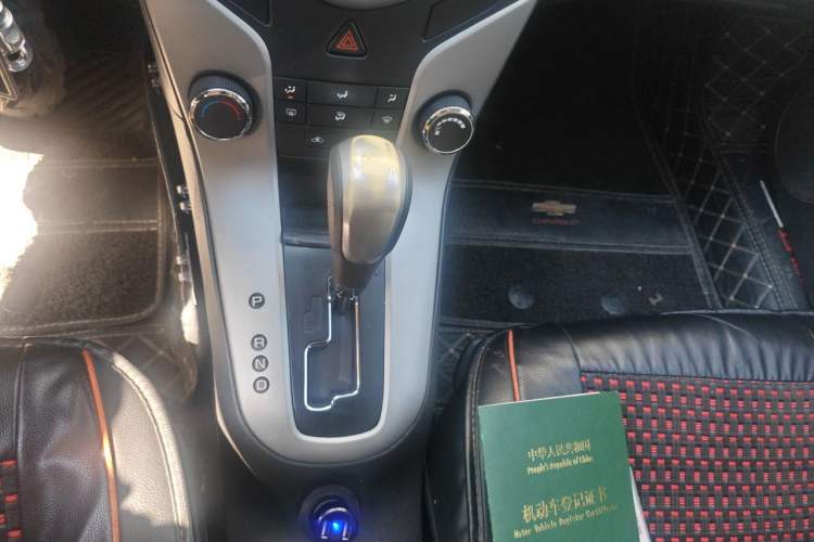 Used Chevrolet Cruze 2011 1.6L SE Automatic Gear Lever