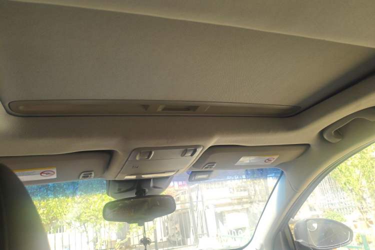 Used Chevrolet Cruze 2011 1.6L SE Automatic Headliner