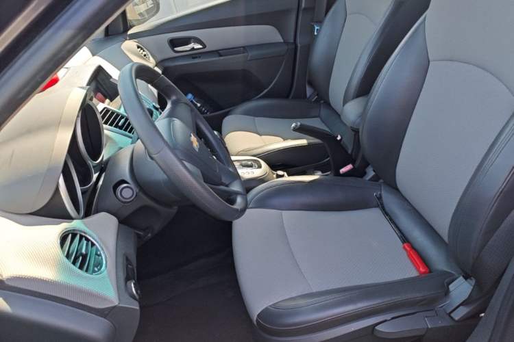 Used Chevrolet Cruze 2011 1.8L SE Automatic Left Front Seat