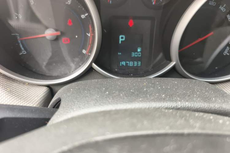 Used Chevrolet Cruze 2011 1.8L SE Automatic Odometer Close Up