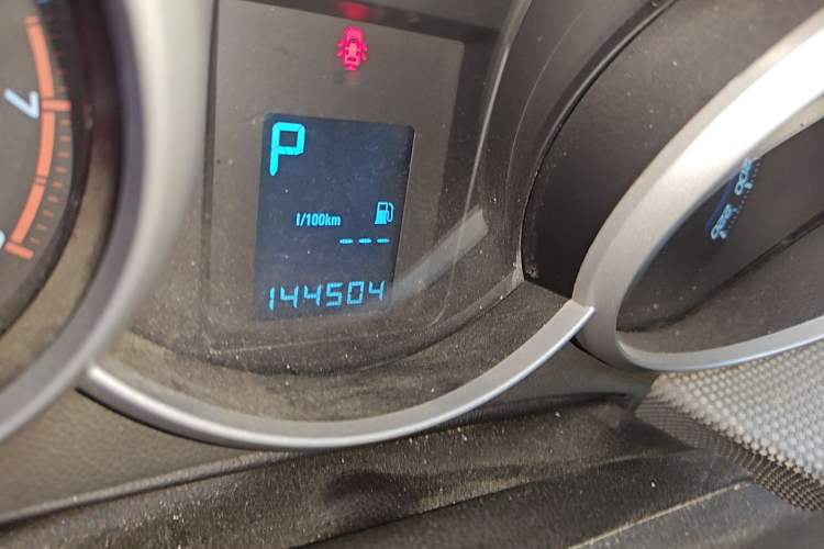 Used Chevrolet Cruze 2011 1.8L SE Automatic Odometer Close Up