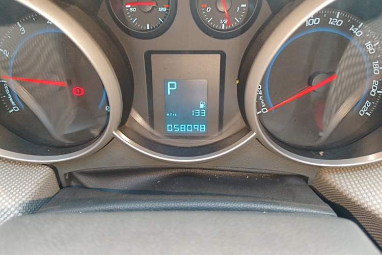Used Chevrolet Cruze 2011 1.8L SE Automatic Odometer Close Up