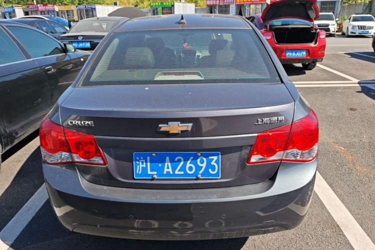 Used Chevrolet Cruze 2011 1.8L SE Automatic Rear