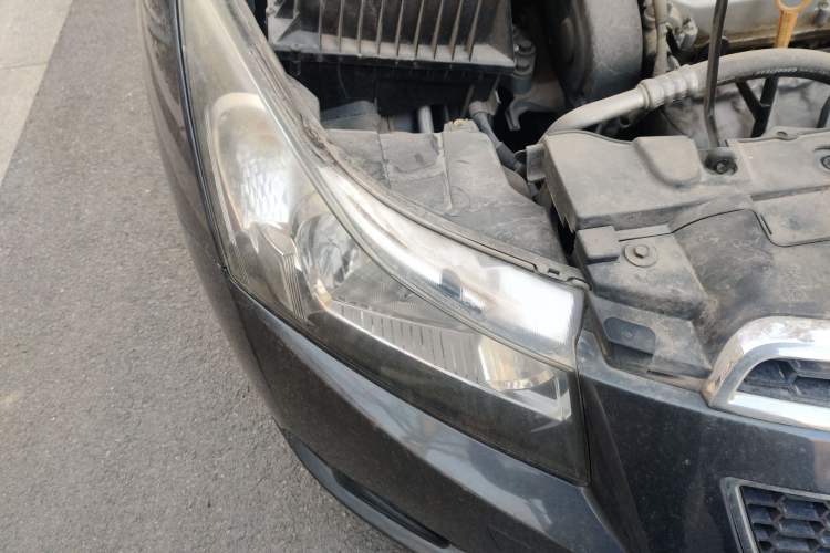 Used Chevrolet Cruze 2011 1.8L SX Automatic Transmission Right Front Headlight
