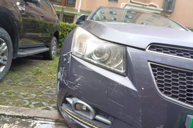 Used Chevrolet Cruze 2011 1.8L SE Automatic Right Front Headlight
