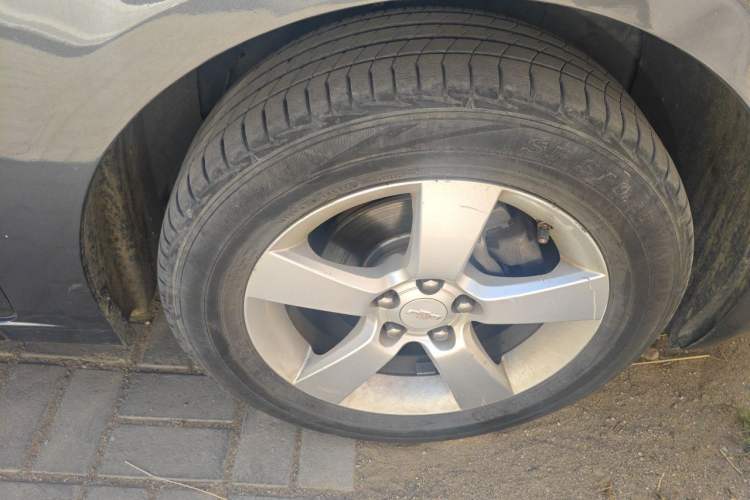 Used Chevrolet Cruze 2011 1.6L SE Automatic Right Front Wheel Hub