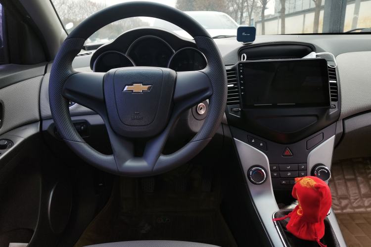Used Chevrolet Cruze 2011 1.6L SE MT Transformers Edition Steering Wheel