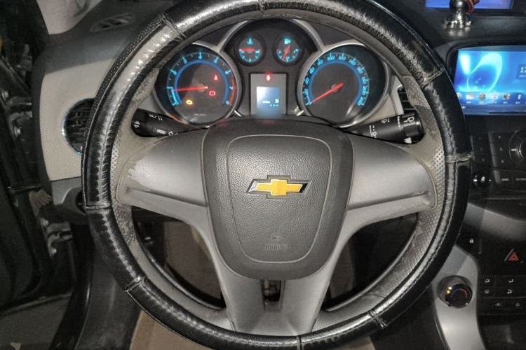 Used Chevrolet Cruze 2011 1.6L SE Automatic Steering Wheel