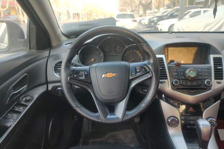 Used Chevrolet Cruze 2011 1.8L SX Automatic Transmission Steering Wheel