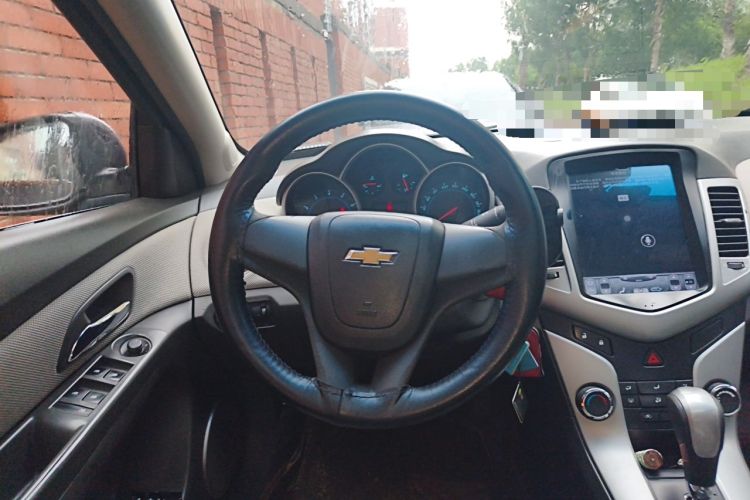 Used Chevrolet Cruze 2011 1.8L SE Automatic Steering Wheel
