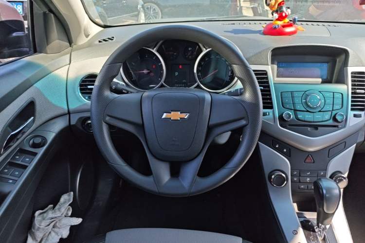 Used Chevrolet Cruze 2011 1.8L SE Automatic Steering Wheel