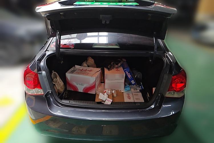 Used Chevrolet Cruze 2011 1.8L SE Automatic Trunk
