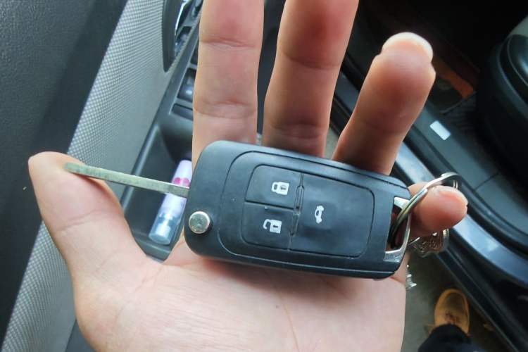 Used Chevrolet Cruze 2011 1.8L SE Automatic Vehicle Key