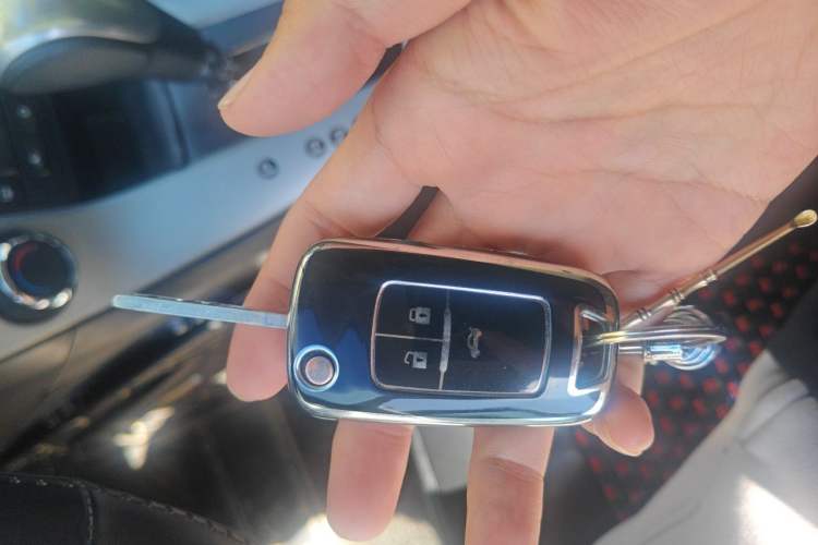 Used Chevrolet Cruze 2011 1.6L SE Automatic Vehicle Key