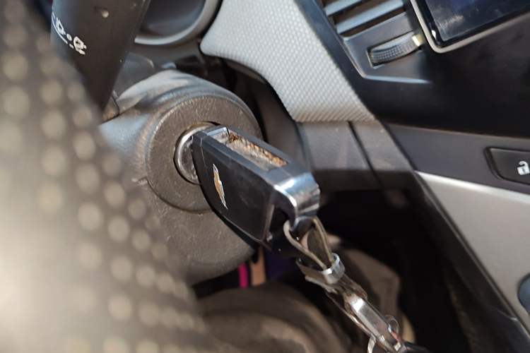 Used Chevrolet Cruze 2011 1.8L SE Automatic Vehicle Key