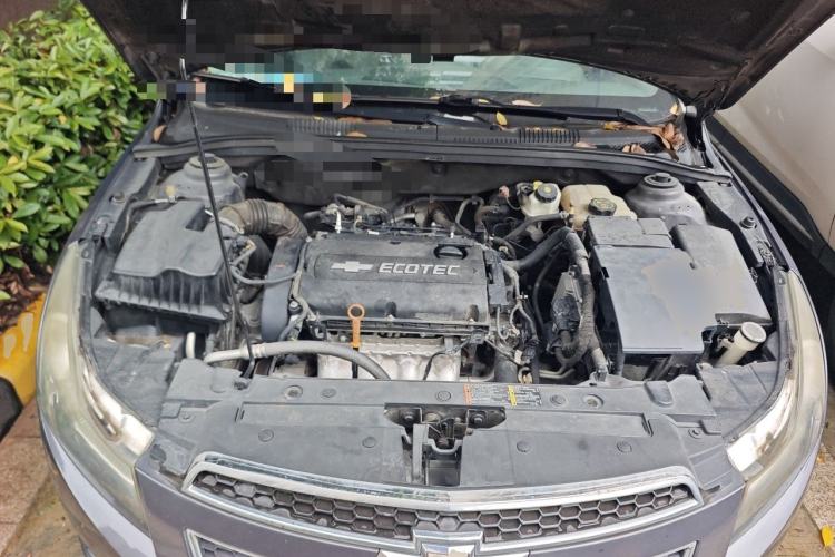 Used Chevrolet Cruze 2011 1.8L SE Automatic Engine Bay