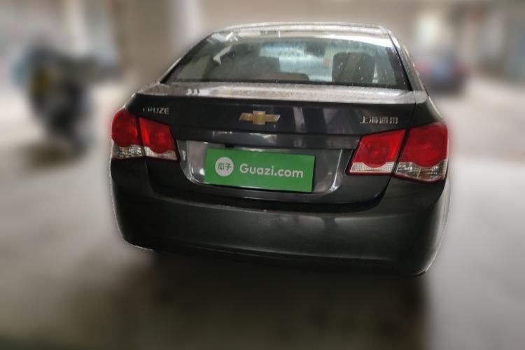 Used Chevrolet Cruze 2011 1.6L SE MT Transformers Edition Rear