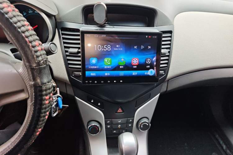 Used Chevrolet Cruze 2011 1.6L SE Automatic Audio And AC Panel