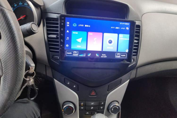 Used Chevrolet Cruze 2011 1.6L SL Grand Touring Edition Automatic Audio And AC Panel