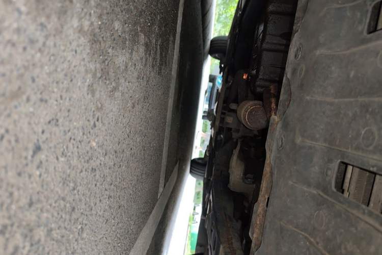 Used Chevrolet Cruze 2011 1.6T SE MT Chassis Front