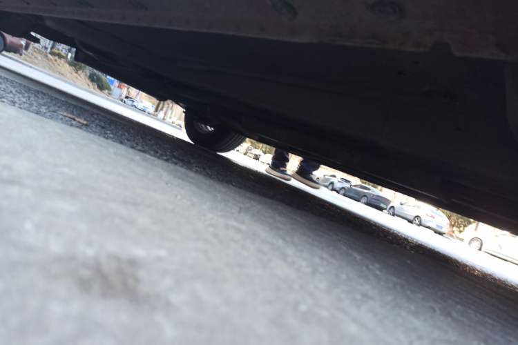 Used Chevrolet Cruze 2011 1.6L SL MT Chassis Front Right