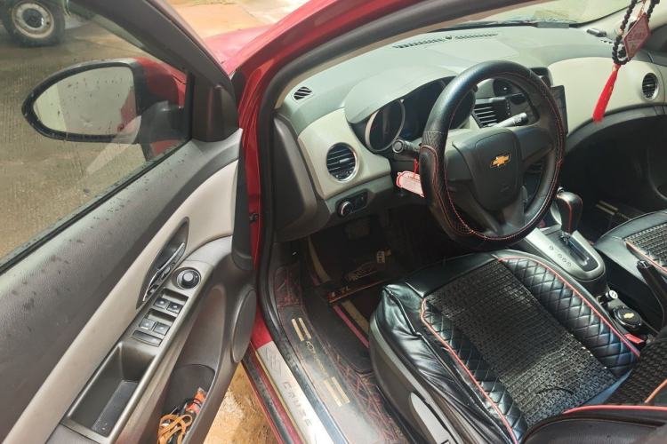 Used Chevrolet Cruze 2011 1.6L SL Grand Touring Edition Automatic Driver Seat