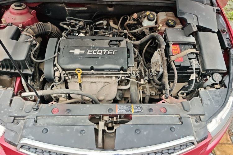 Used Chevrolet Cruze 2011 1.6L SE Automatic Engine Bay