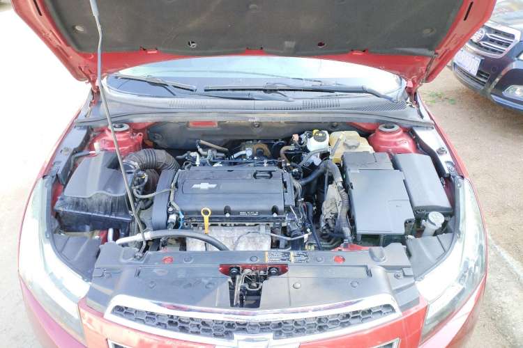 Used Chevrolet Cruze 2011 1.8L SE Automatic Engine Bay