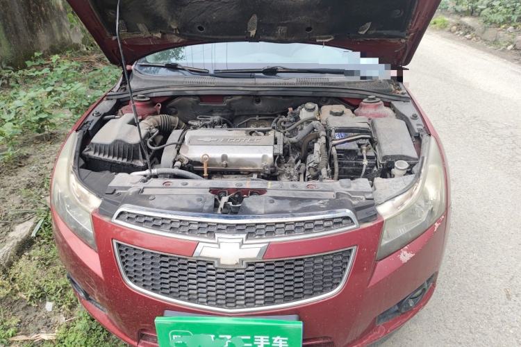 Used Chevrolet Cruze 2011 1.6L SL Grand Touring Edition Automatic Engine Bay