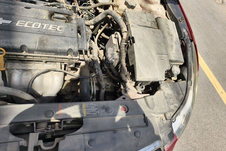 Used Chevrolet Cruze 2011 1.6L SE Automatic Engine Bay Left