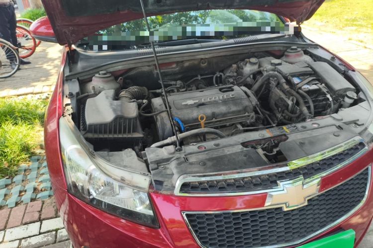 Used Chevrolet Cruze 2011 1.6L SE Automatic Engine Bay Right