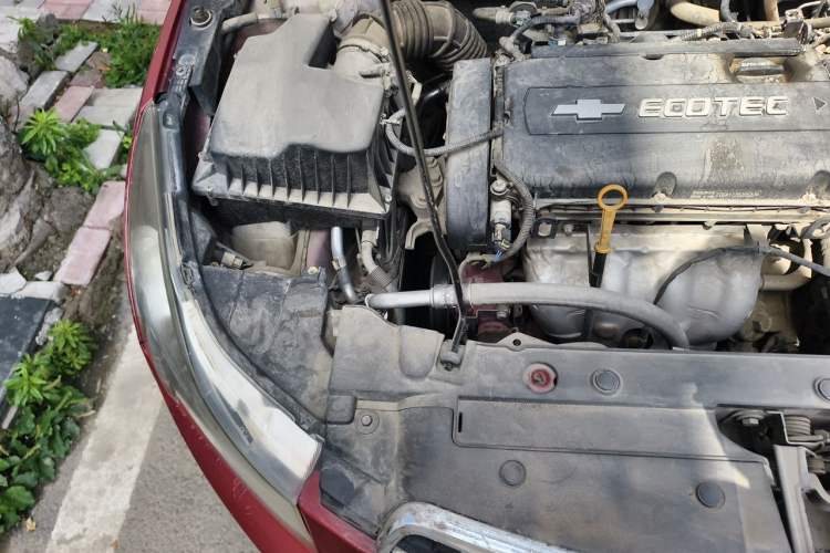 Used Chevrolet Cruze 2011 1.6L SE Automatic Engine Bay Right