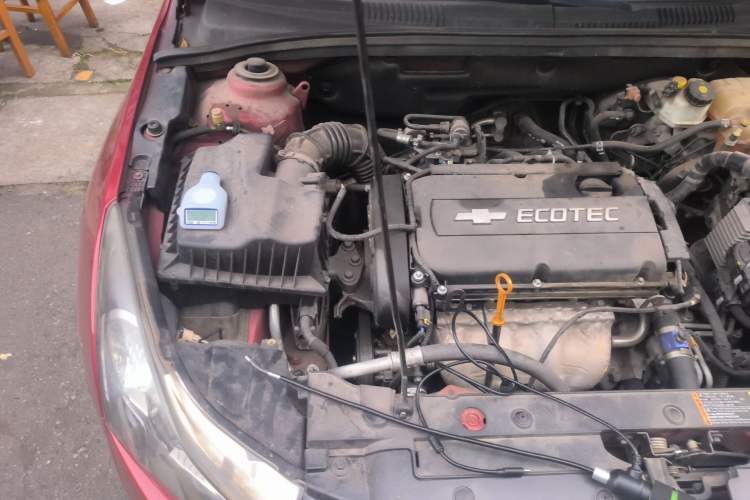 Used Chevrolet Cruze 2011 1.6L SE Automatic Engine Bay Right