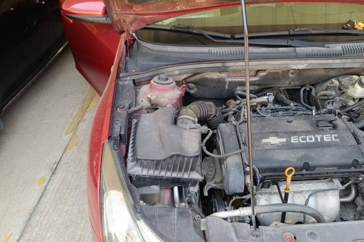 Used Chevrolet Cruze 2011 1.8L SE Automatic Engine Bay Right