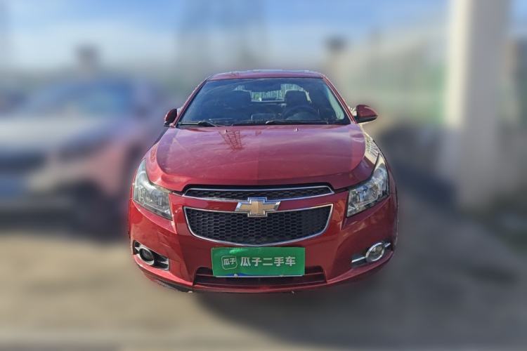 Used Chevrolet Cruze 2011 1.6L SE MT Transformers Edition Front