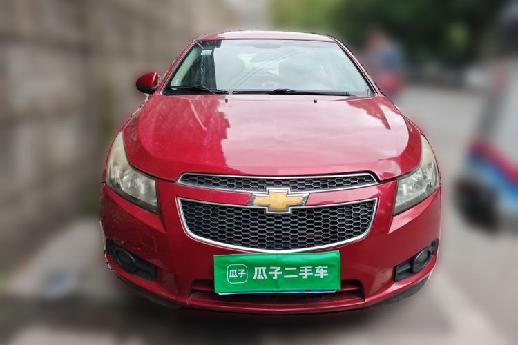 Used Chevrolet Cruze 2011 1.6L SE MT Transformers Edition Front