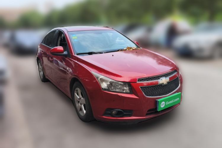 Used Chevrolet Cruze 2011 1.6L SE MT Transformers Edition Front Right 45 Deg