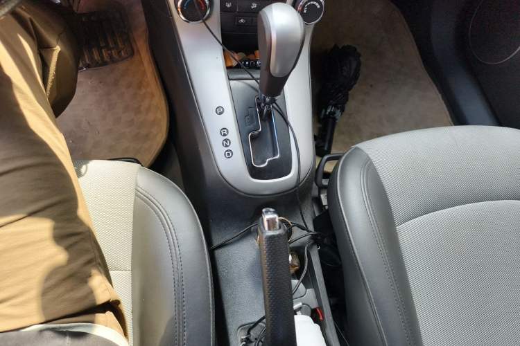 Used Chevrolet Cruze 2011 1.6L SE Automatic Gear Lever